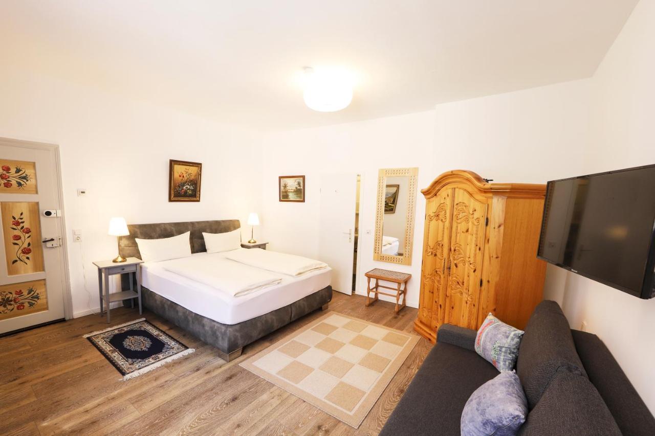 Hotel Garni "Zum Engel" Oberguenzburg Εξωτερικό φωτογραφία